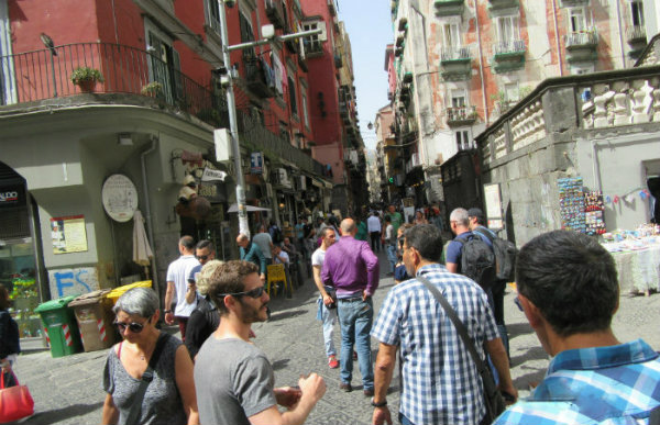 נאפולי איטליה