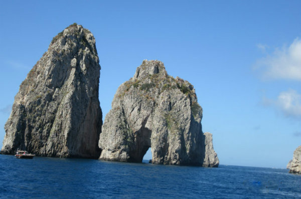 קאפרי איטליה המערה הכחולה