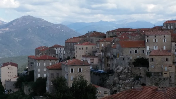 קורסיקה טיסות