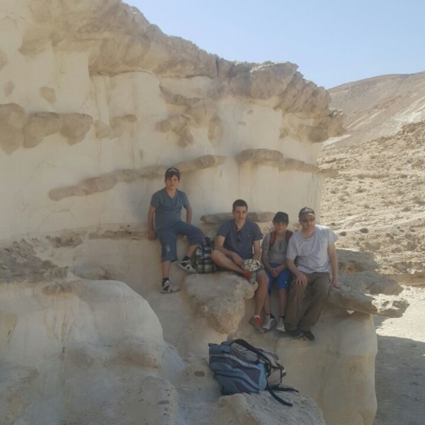טיול יום אחד עין עקב